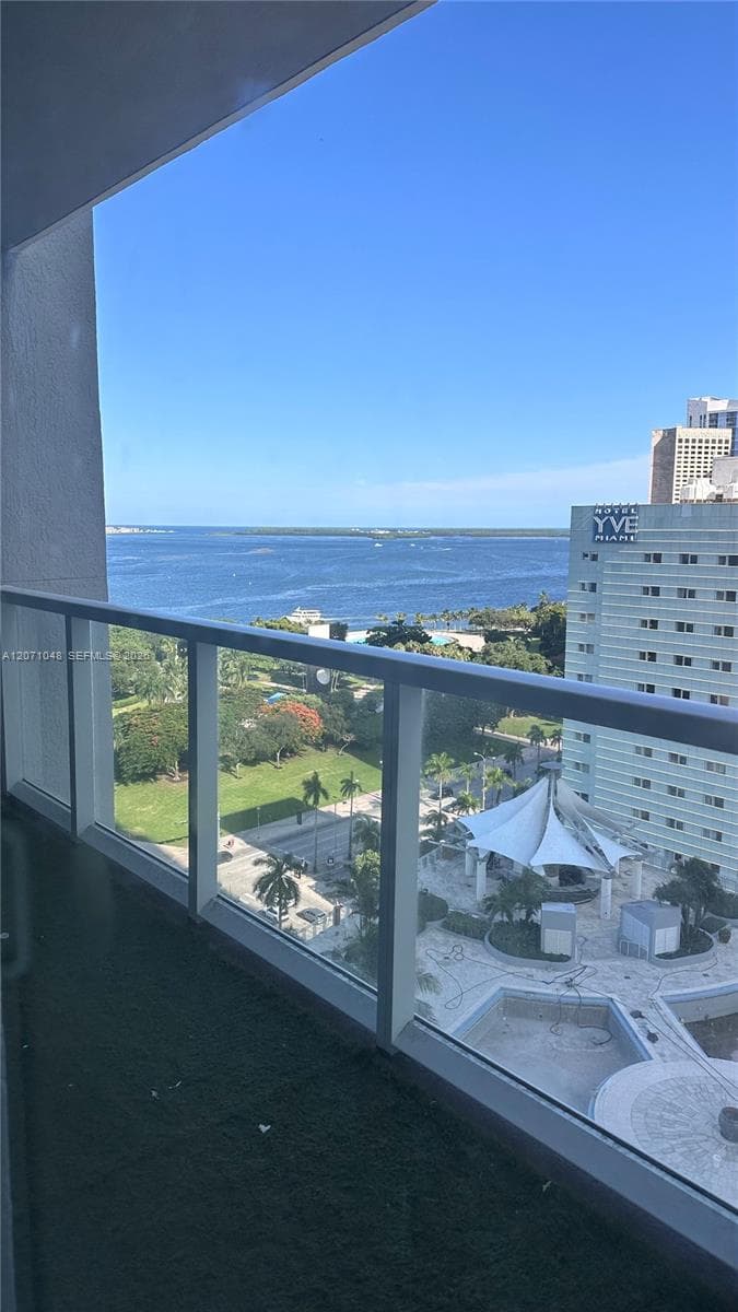 244 Biscayne Blvd # 1707, Miami, FL 33132 photo 13