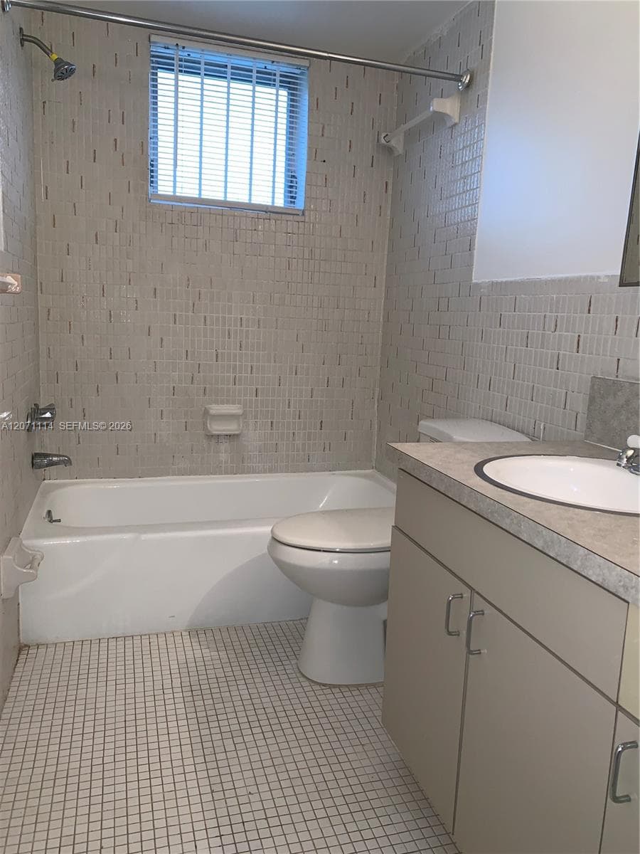 2612 Johnson St # 4, Hollywood, FL 33020 photo 8