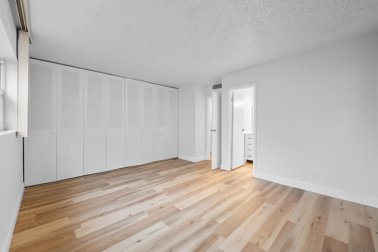 3401 NW 47TH Avenue # 401, Lauderdale Lakes, FL 33319 photo 10