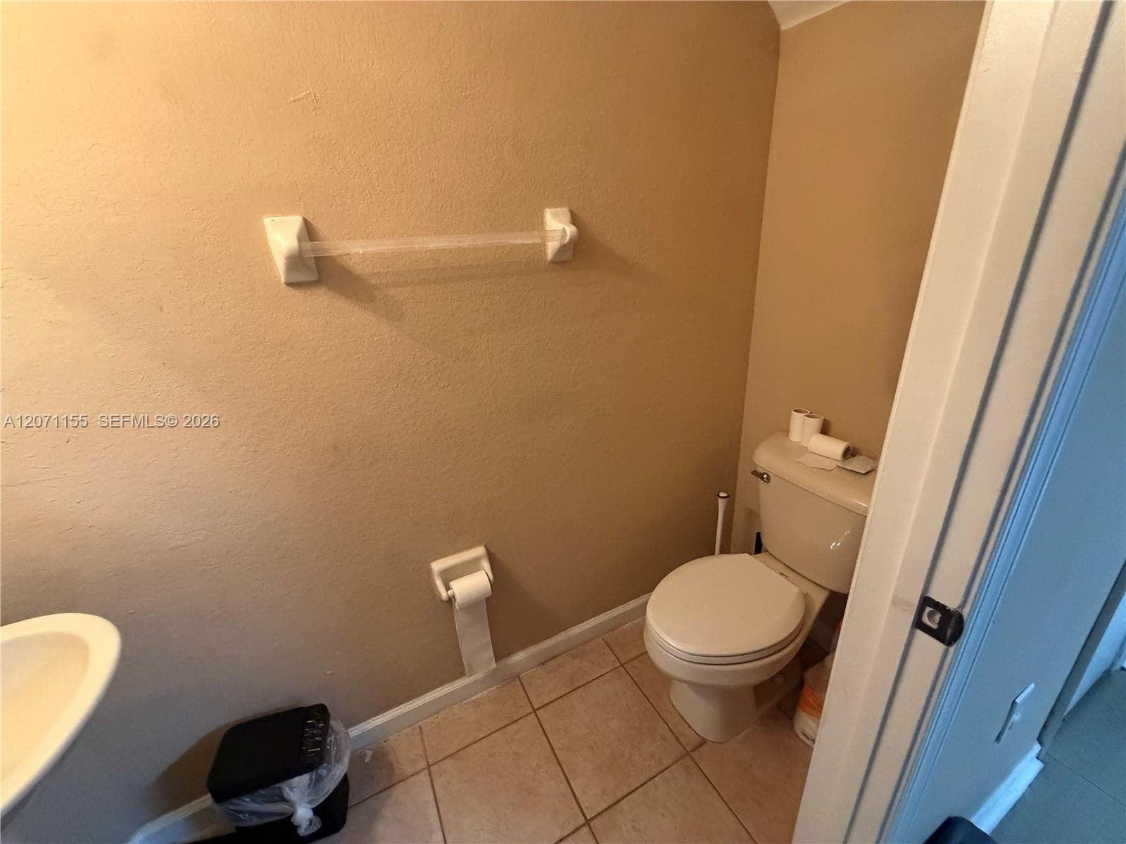 550 Saint Tropez Ln, Margate, FL 33068 photo 9