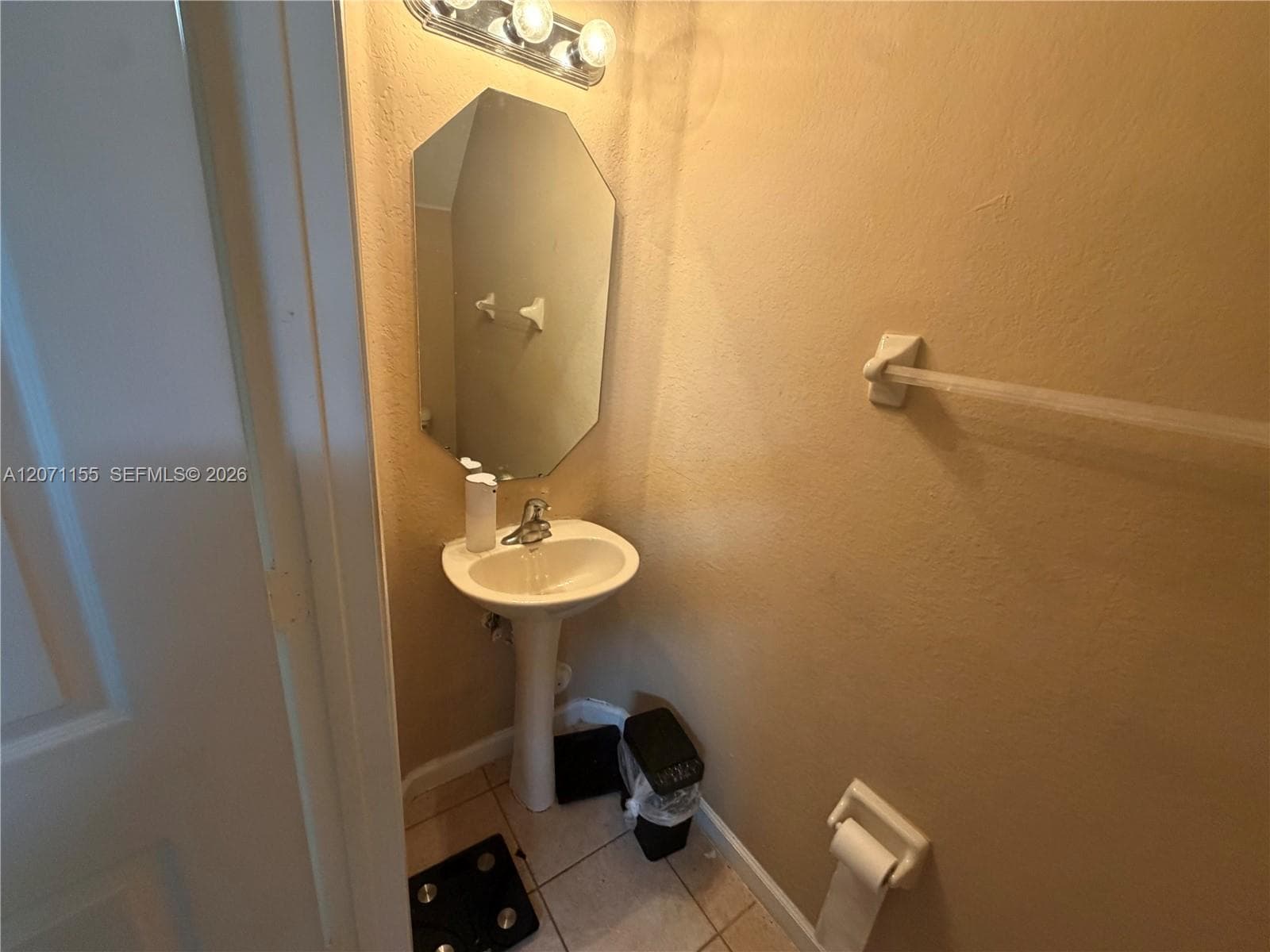 550 Saint Tropez Ln, Margate, FL 33068 photo 8