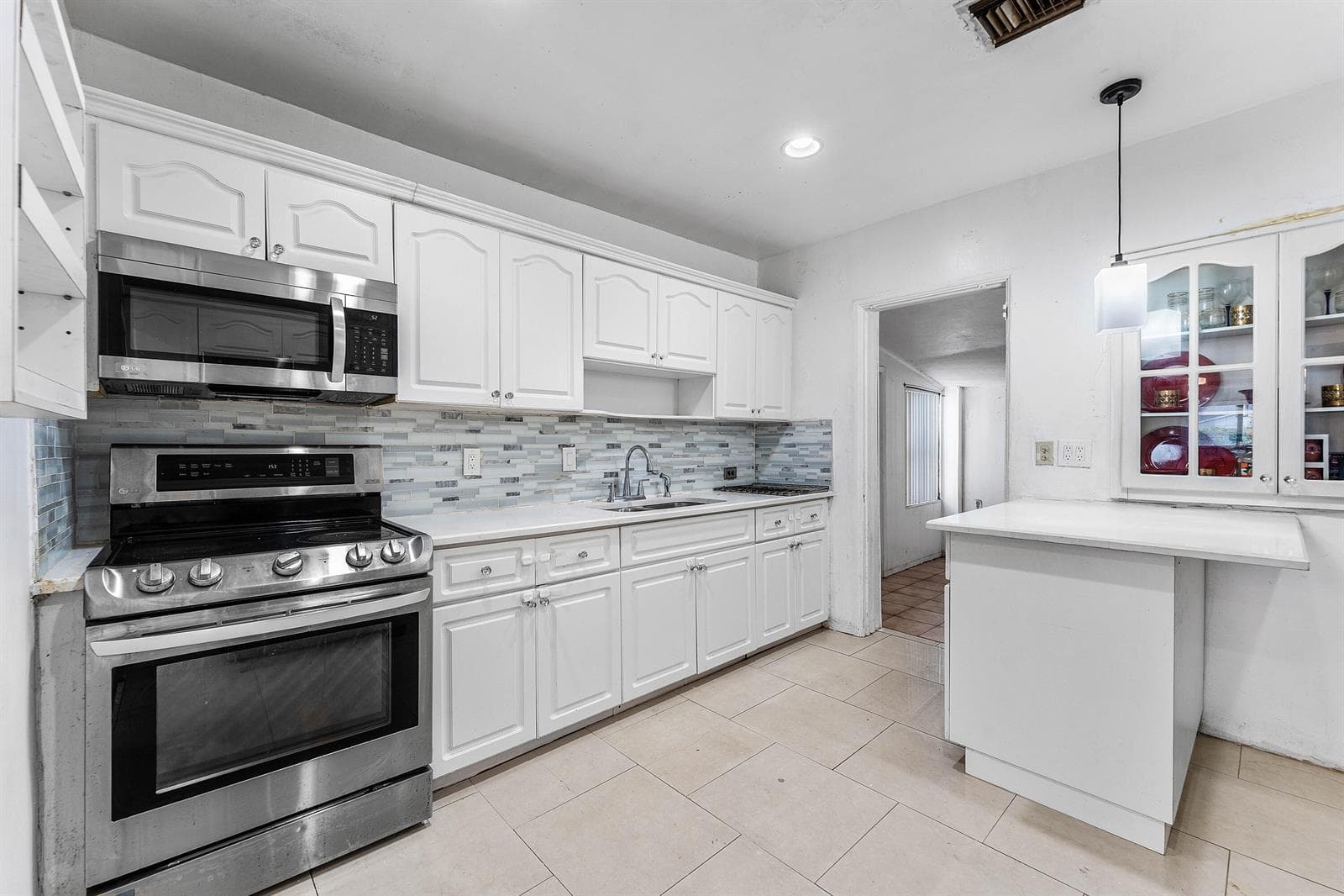 2030 NW 43rd Street, Miami, FL 33142 photo 11