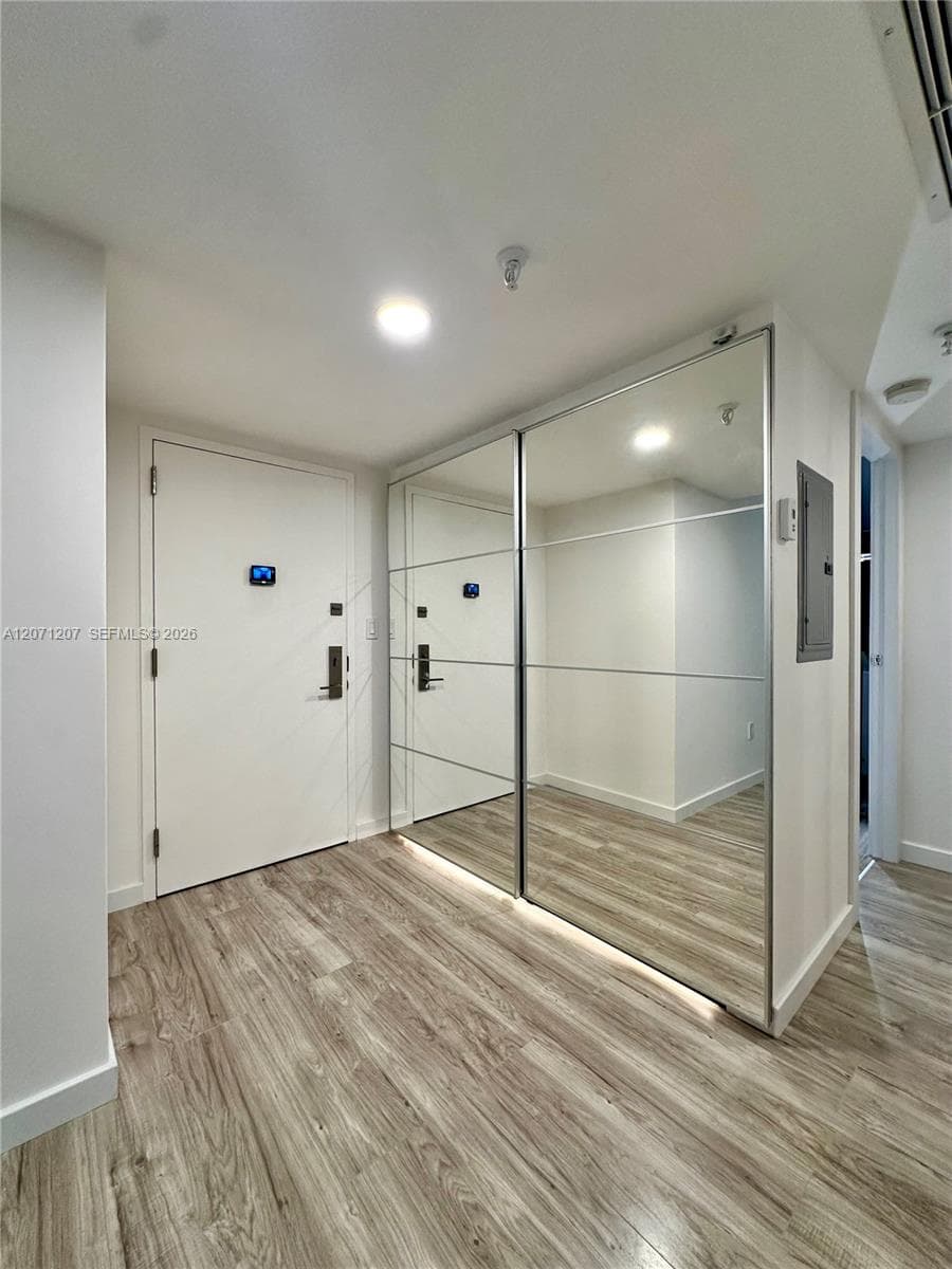671 NE 195th St # 205E, Miami, FL 33179 photo 9
