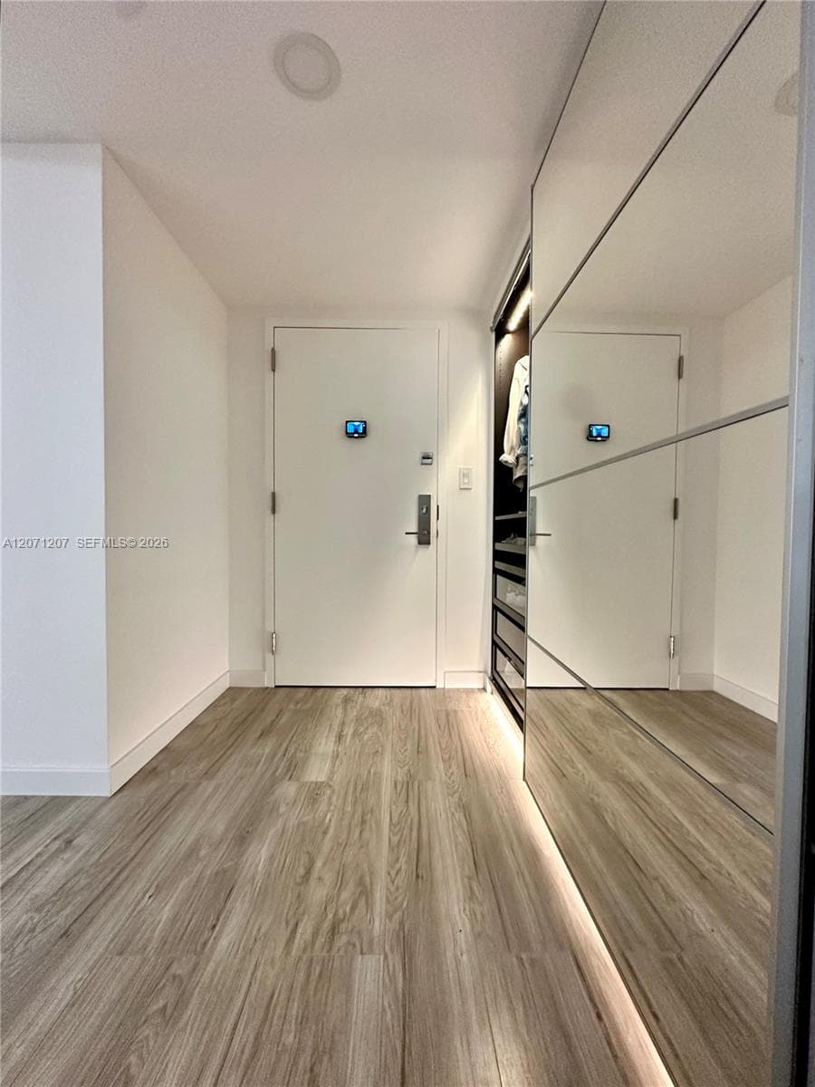 671 NE 195th St # 205E, Miami, FL 33179 photo 10