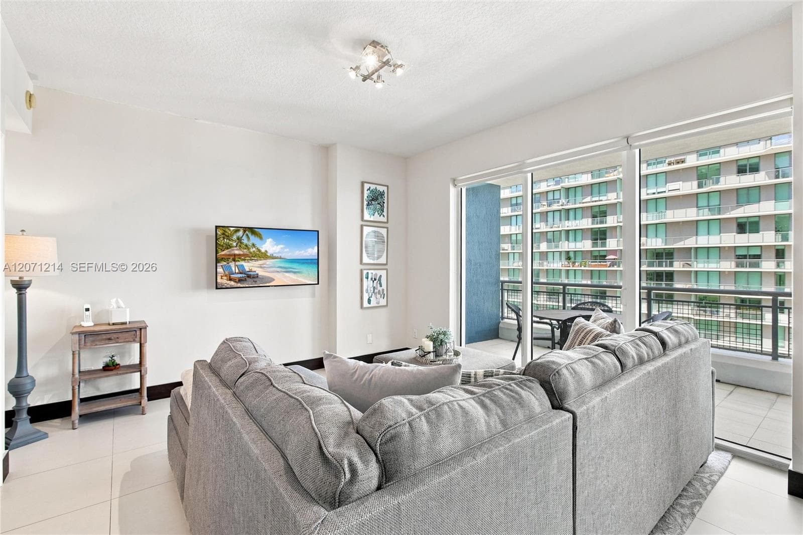 60 SW 13th St # 4602, Miami, FL 33130 photo 6