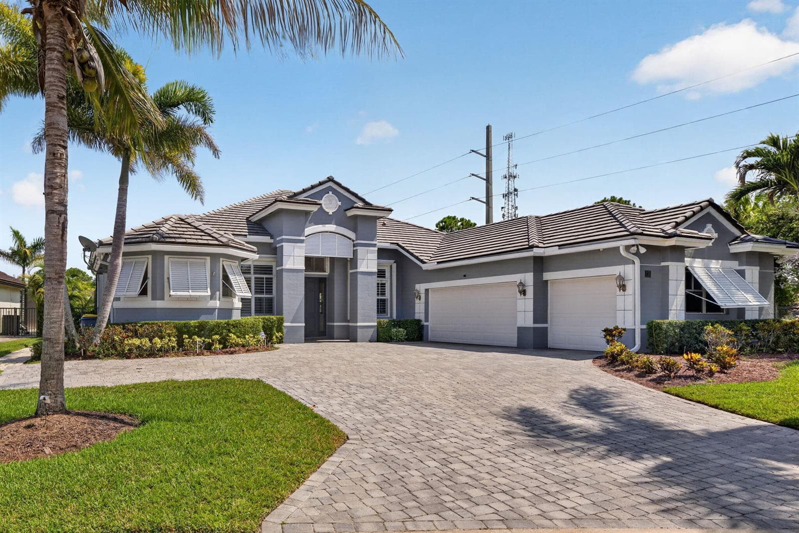 755 SW RIVER BEND Circle, Stuart, FL 34997 photo 3