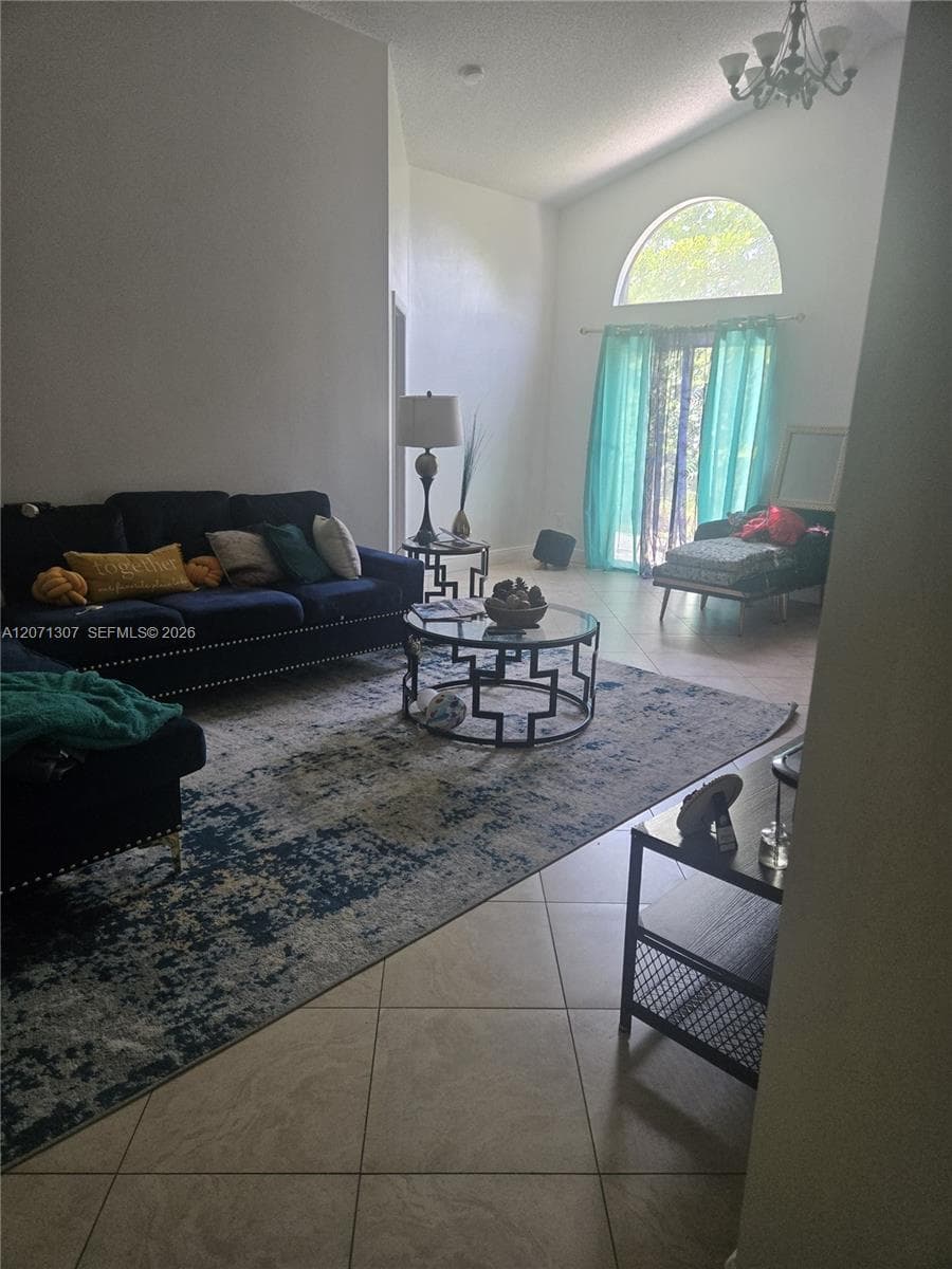 818 E Palm Run Dr, North Lauderdale, FL 33068 photo 11