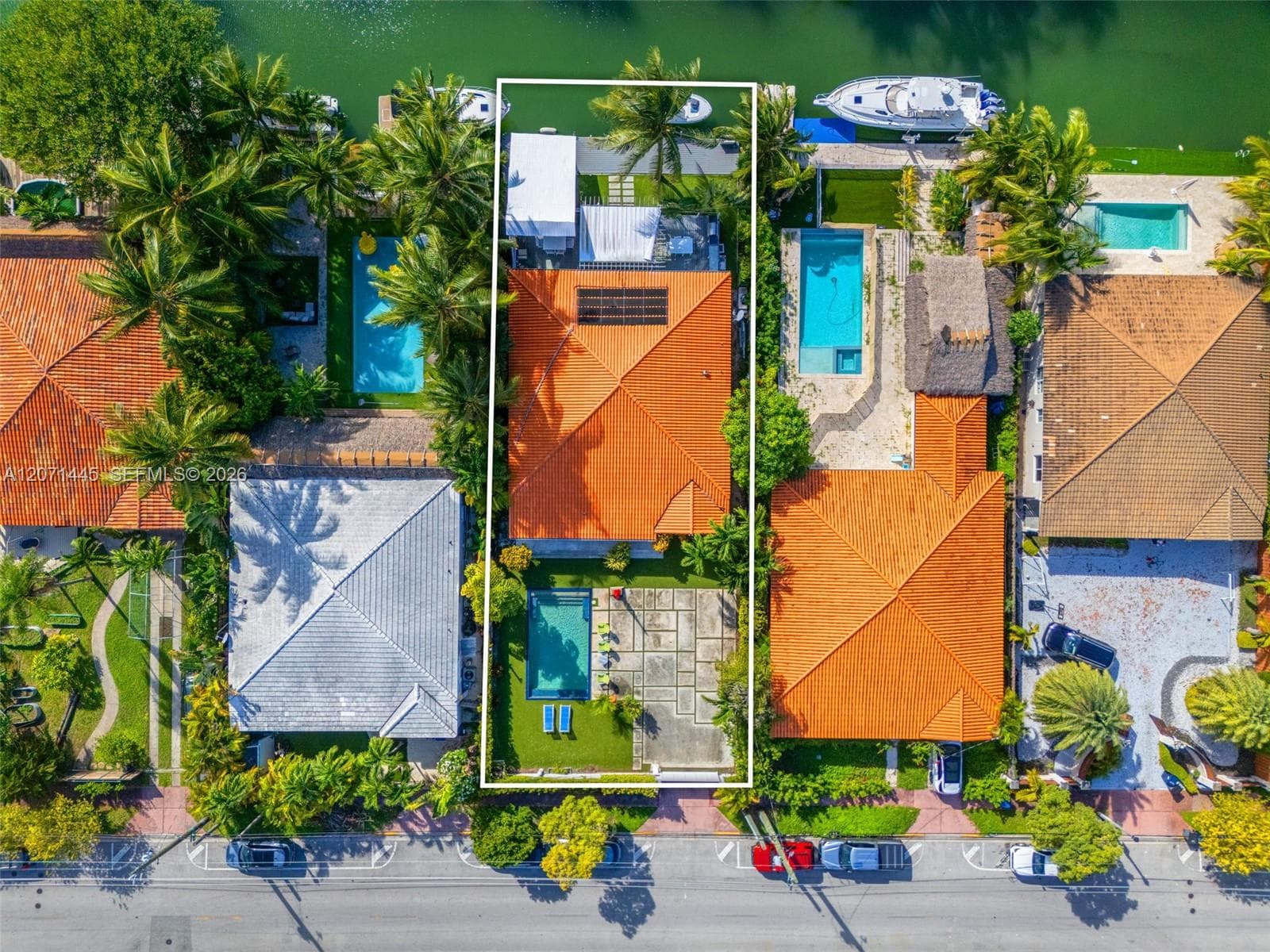 7970 Hawthorne Ave, Miami Beach, FL 33141 photo 2
