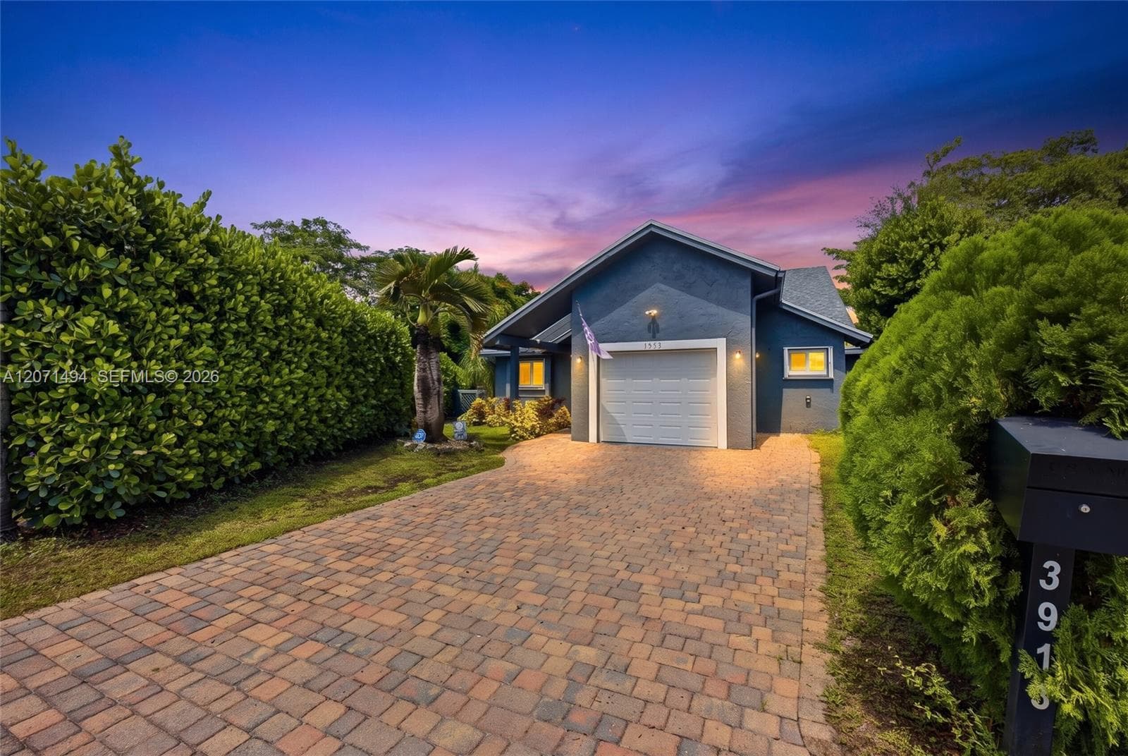 3913 NW 72nd Ln, Coral Springs, FL 33065