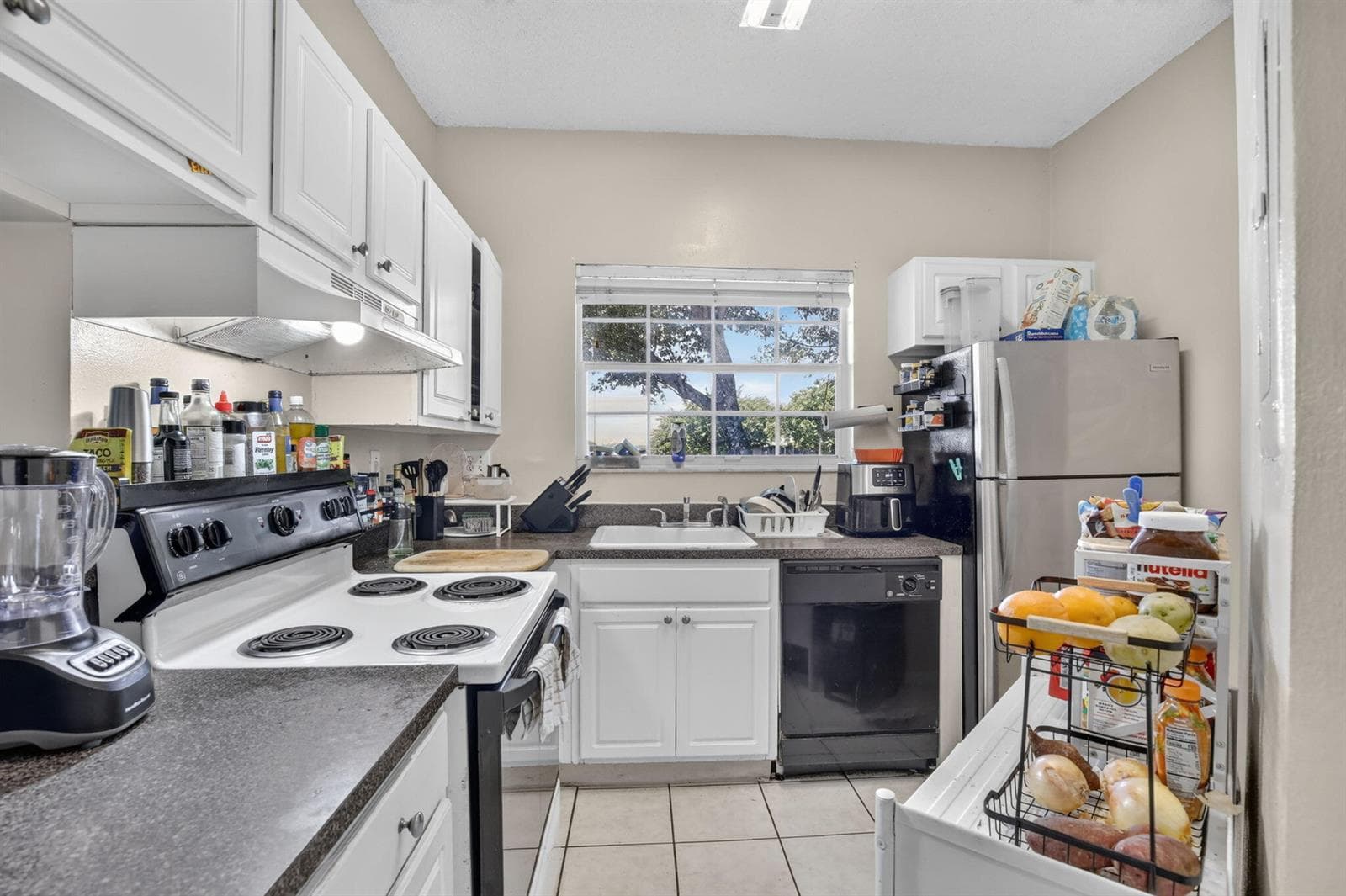 2361 NW 96TH Terrace # 18K, Pembroke Pines, FL 33024 photo 6