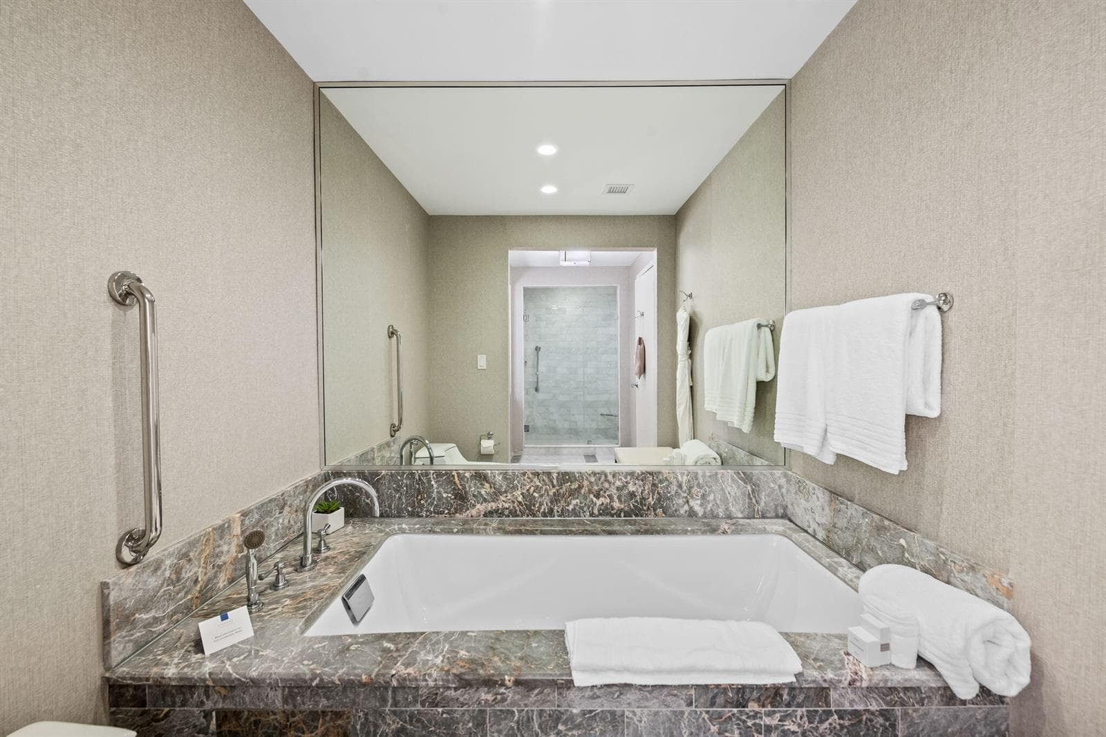 551 N FORT LAUDERDALE BEACH Boulevard # H614, Fort Lauderdale, FL 33304 photo 10