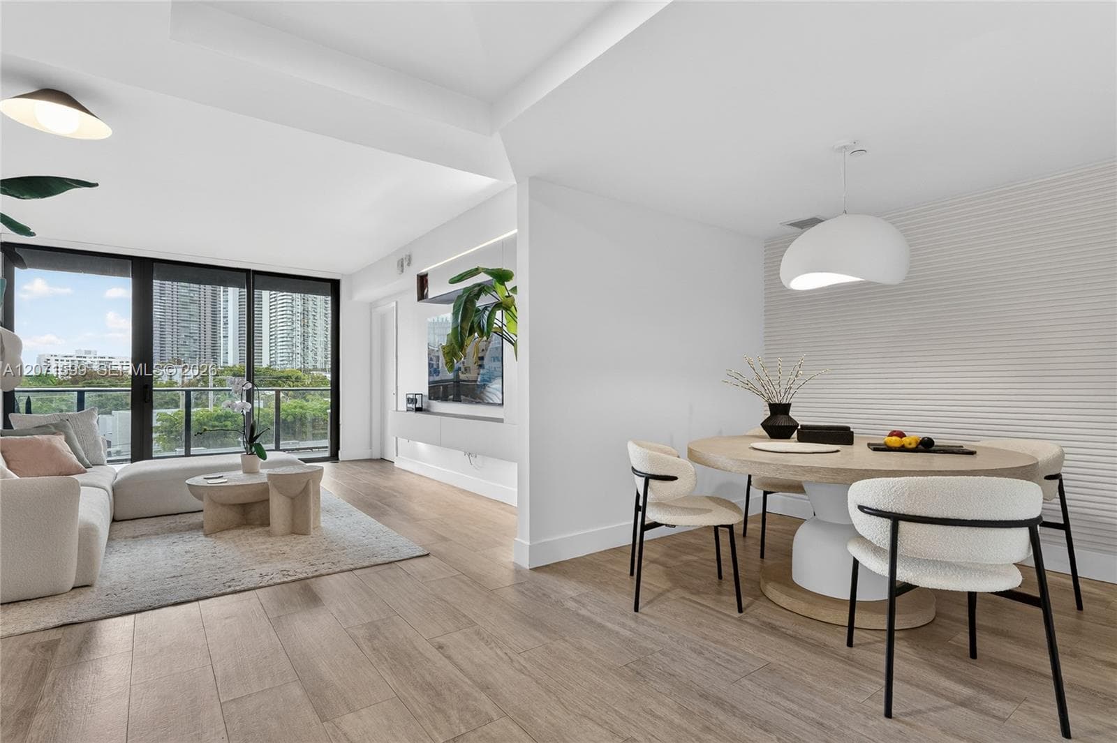121 NE 34th St # L305, Miami, FL 33137 photo 6