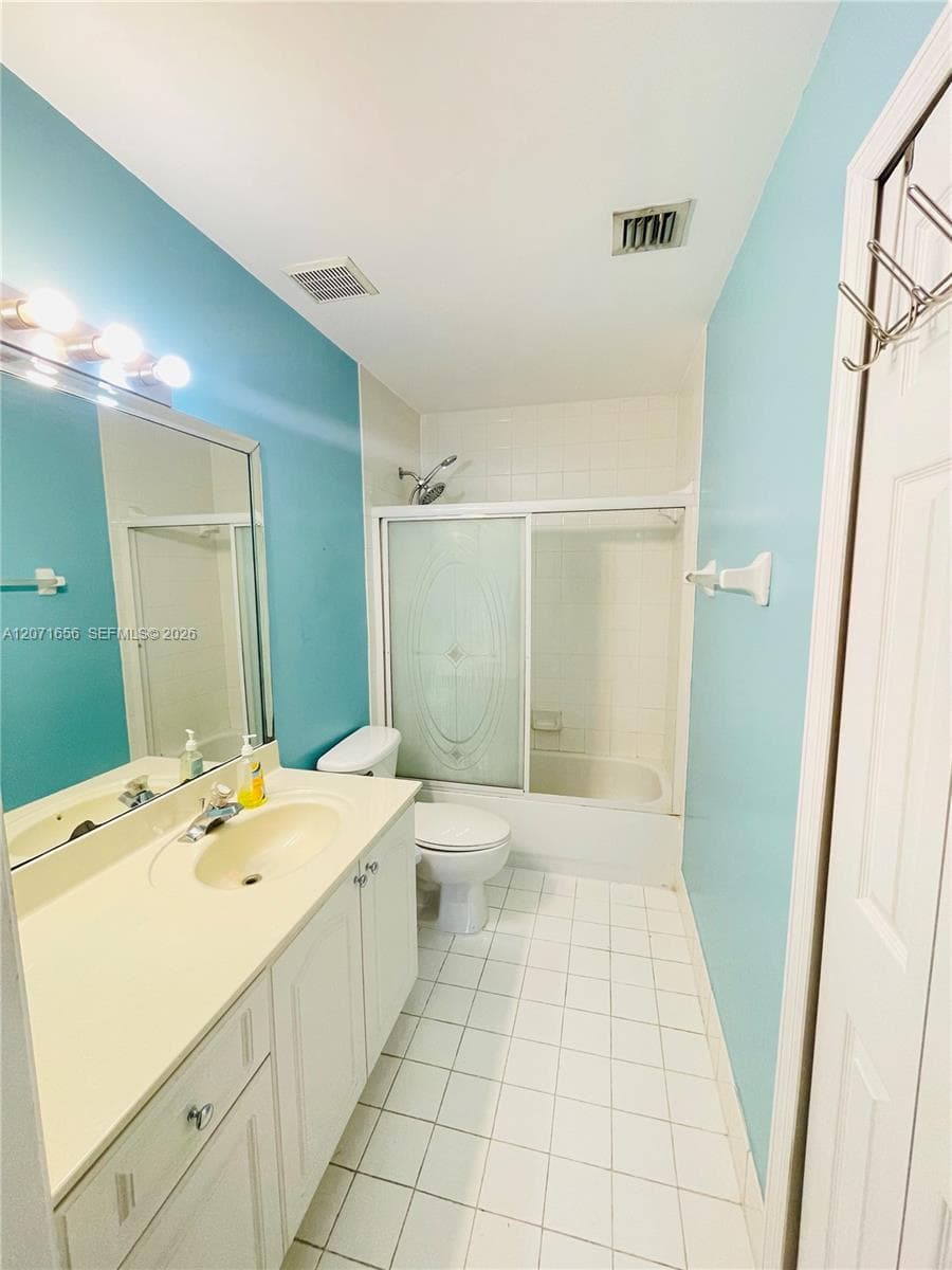7085 Nova Dr # 318, Davie, FL 33317 photo 10