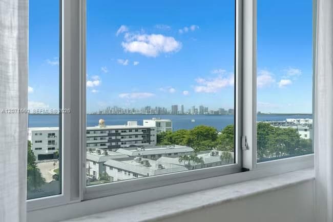 7525 E Treasure Dr # 410, North Bay Village, FL 33141 photo 10