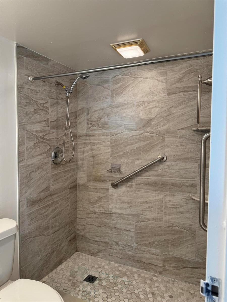 103 SAXONY C, Delray Beach, FL 33446 photo 11