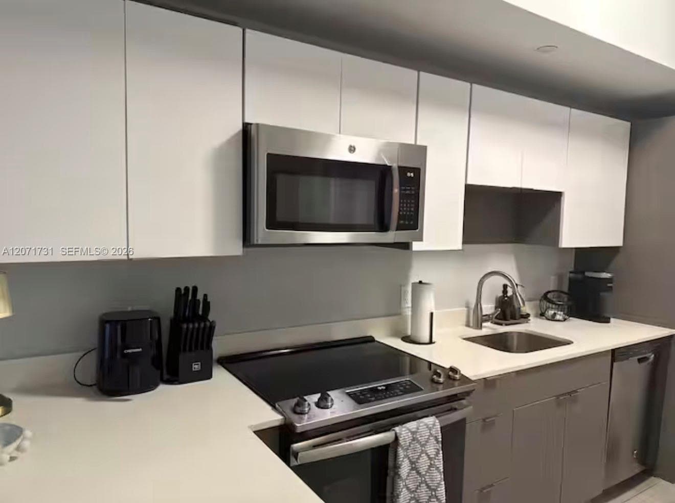 321 NE 26th St # 811, Miami, FL 33137 photo 11