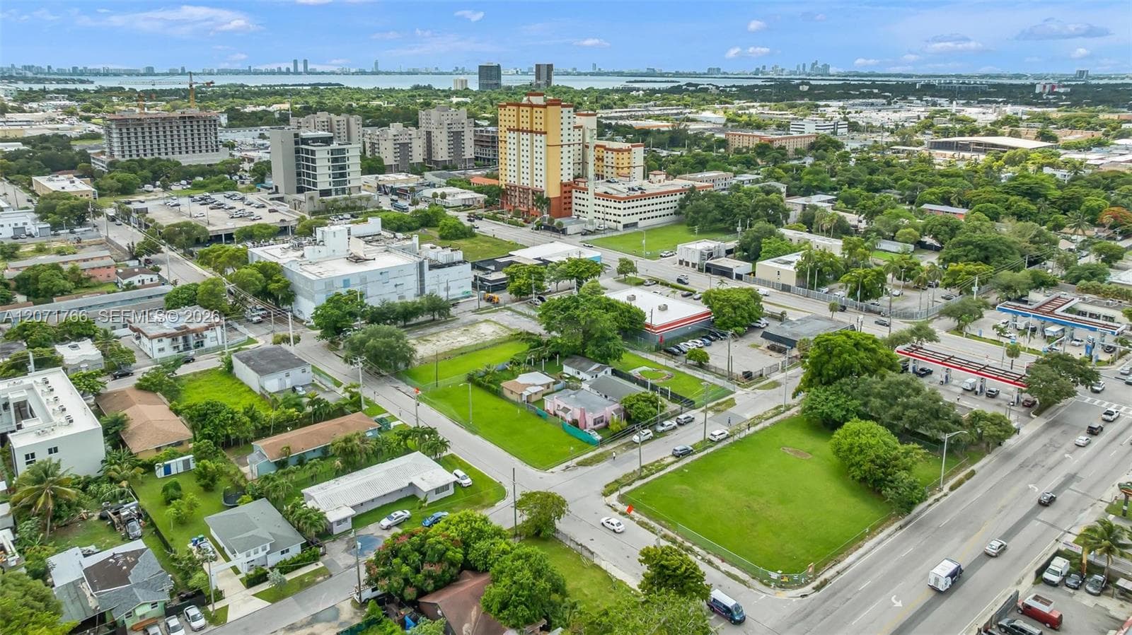 8011 NE Miami Ct, Miami, FL 33138 photo 6