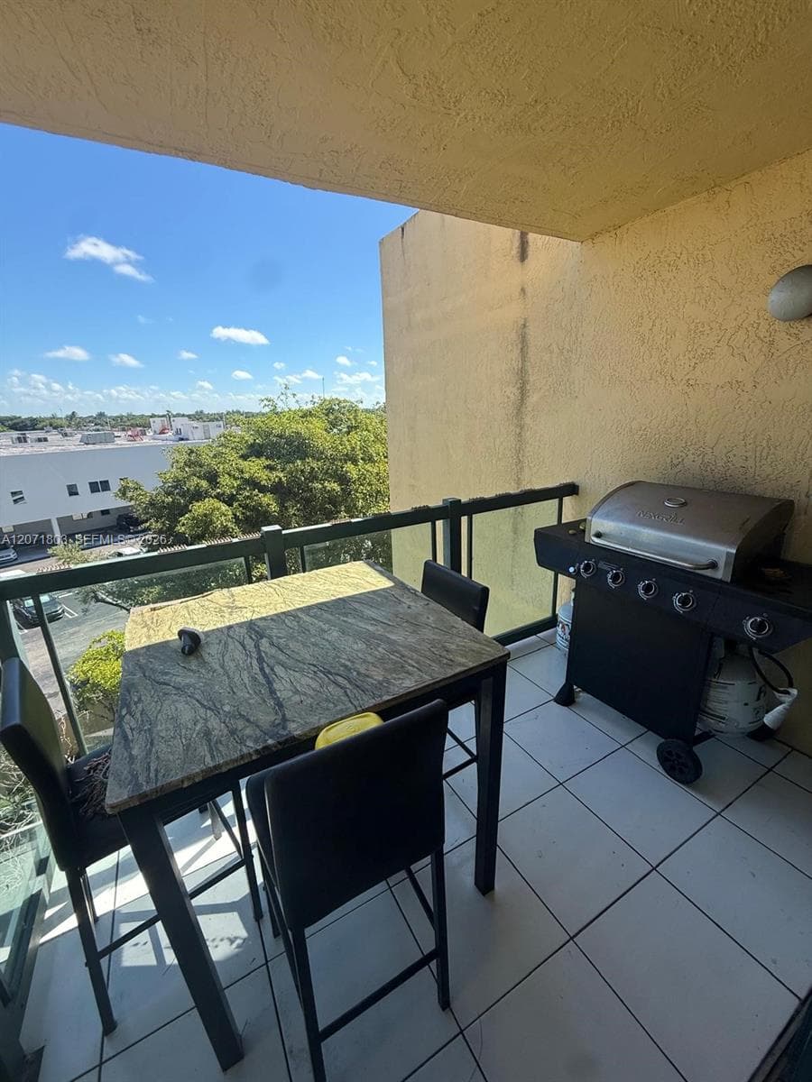 11790 SW 18th St # 520-3, Miami, FL 33175 photo 11