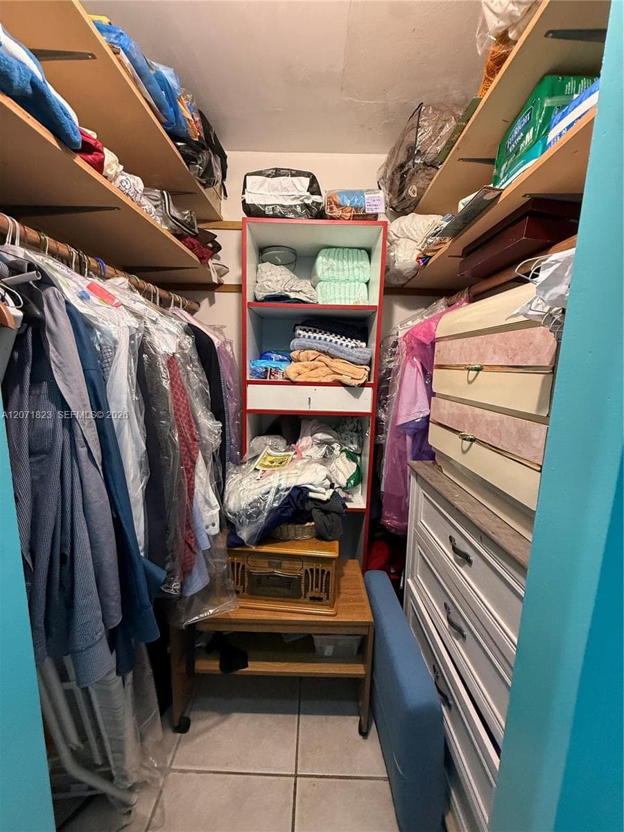 3102 NW 31st St, Miami, FL 33142 photo 9