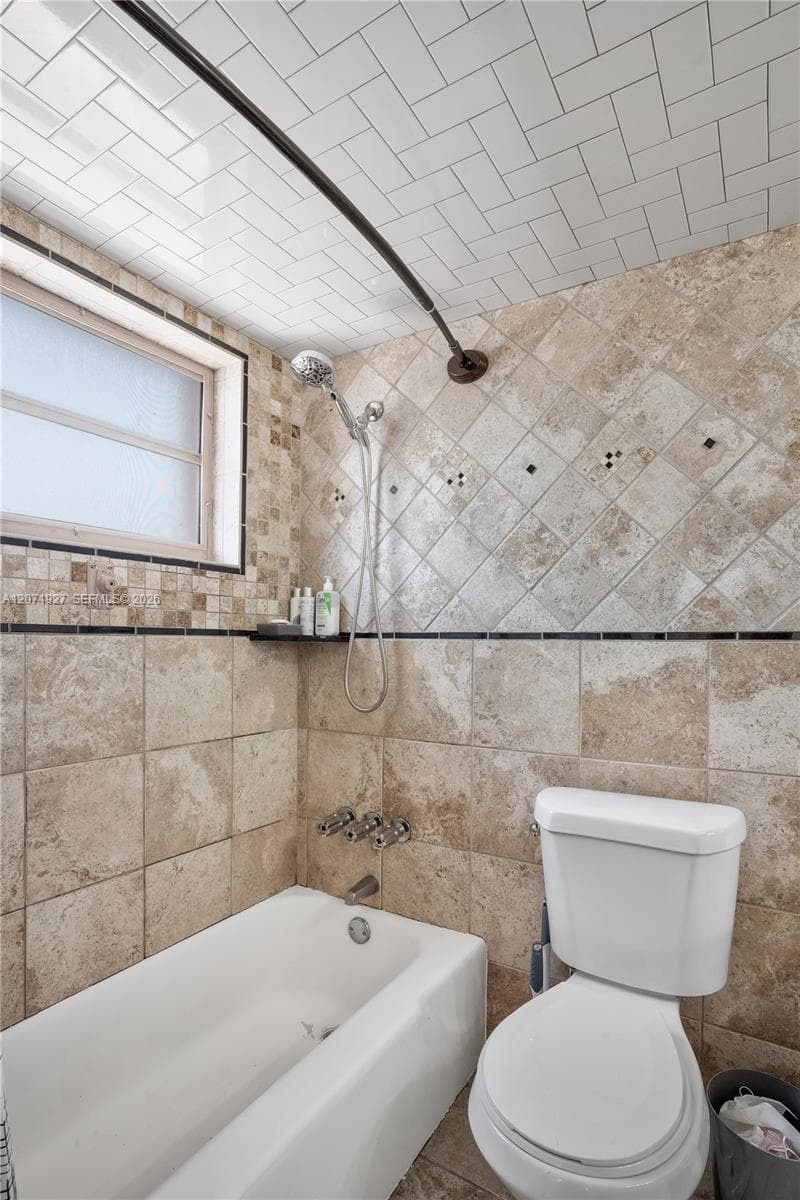 180 NE 12th Ave # 18, Hallandale Beach, FL 33009 photo 6