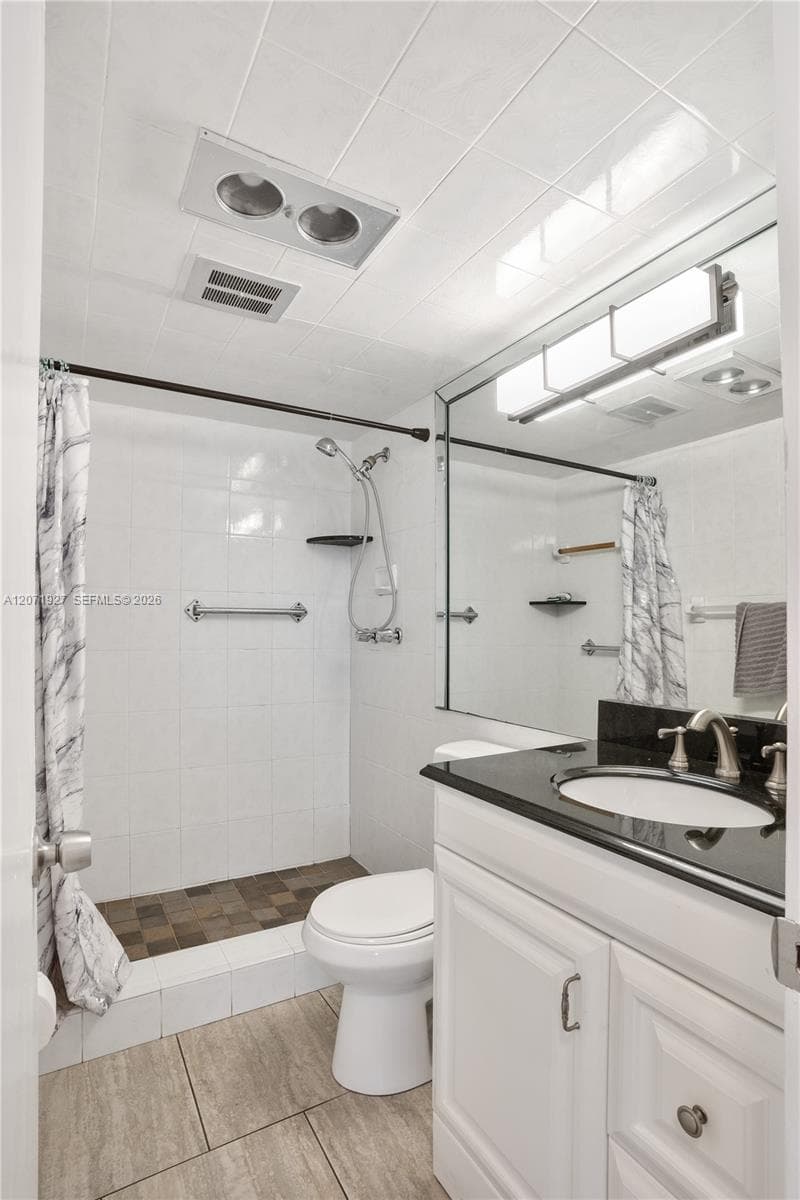 180 NE 12th Ave # 18, Hallandale Beach, FL 33009 photo 8