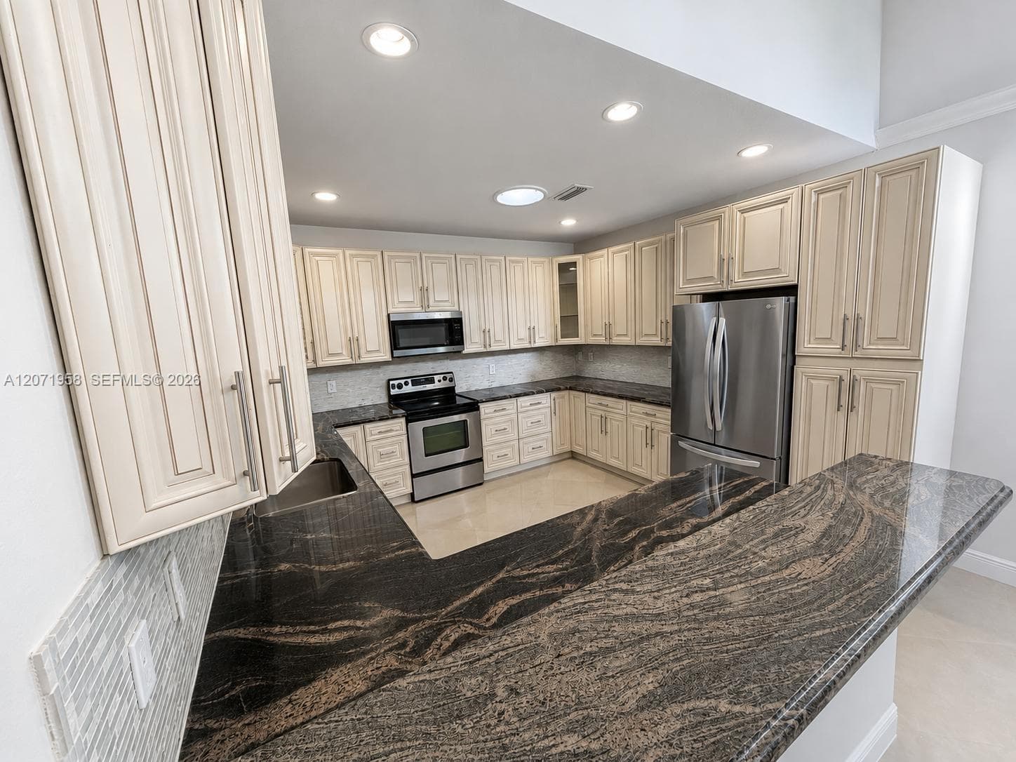8142 Silver Palm Ct # 17, Tamarac, FL 33321 photo 12