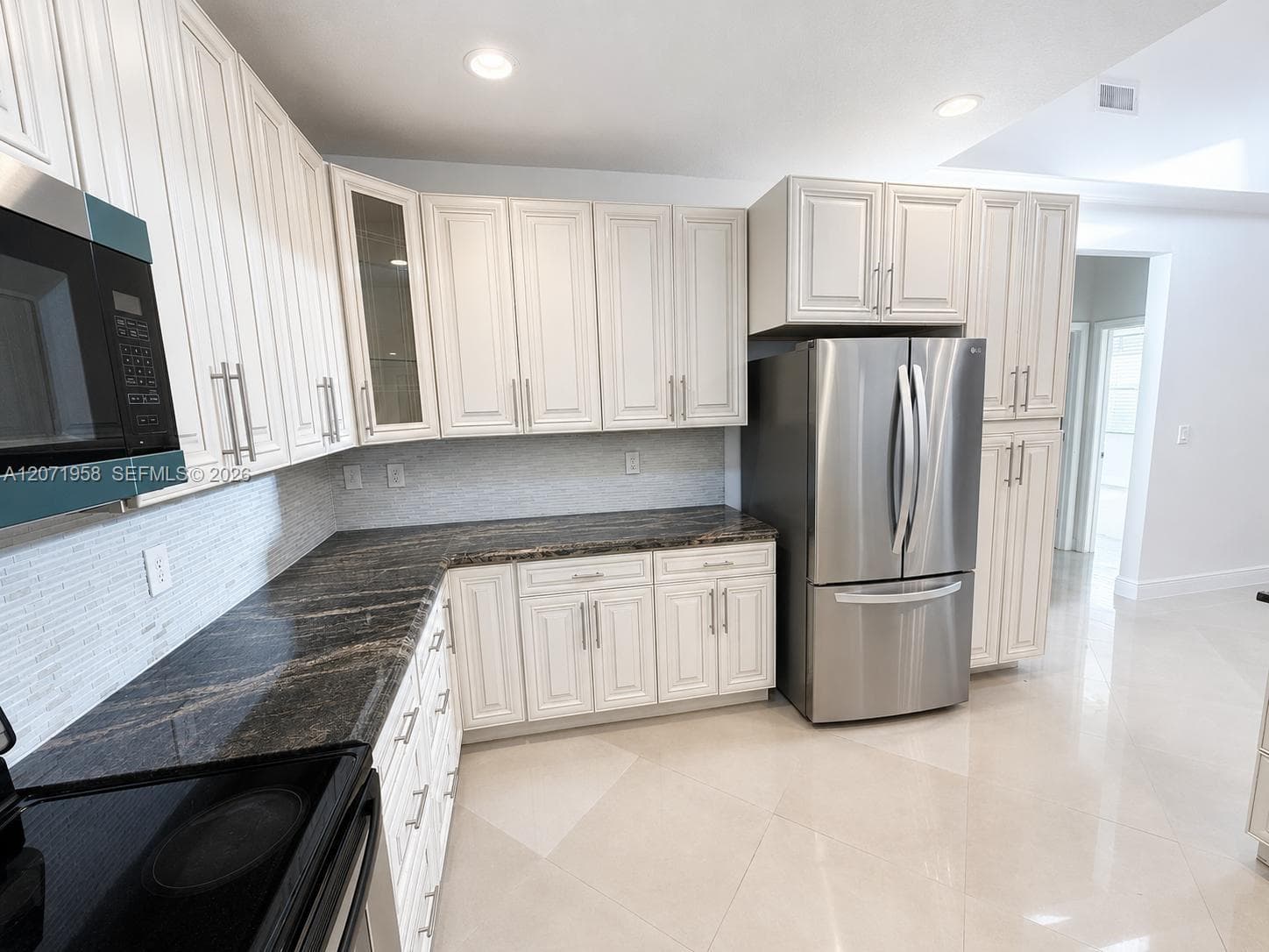 8142 Silver Palm Ct # 17, Tamarac, FL 33321 photo 11