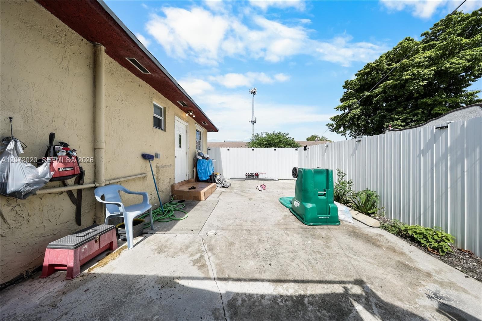 2151 NW 42nd St, Miami, FL 33142 photo 9