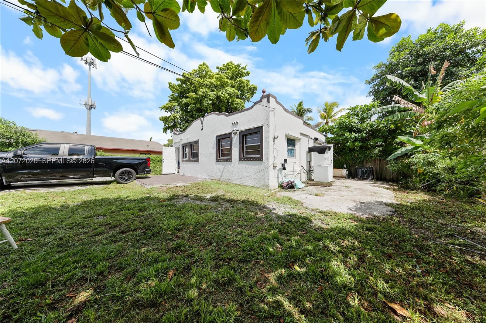 2151 NW 42nd St, Miami, FL 33142 photo 10