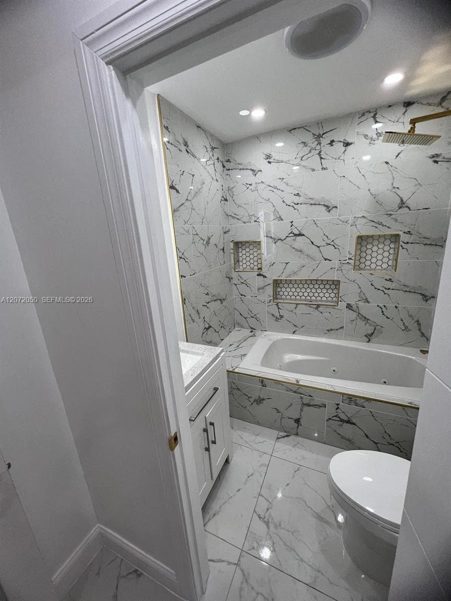 5090 SW 9th Ct, Plantation, FL 33317 photo 13