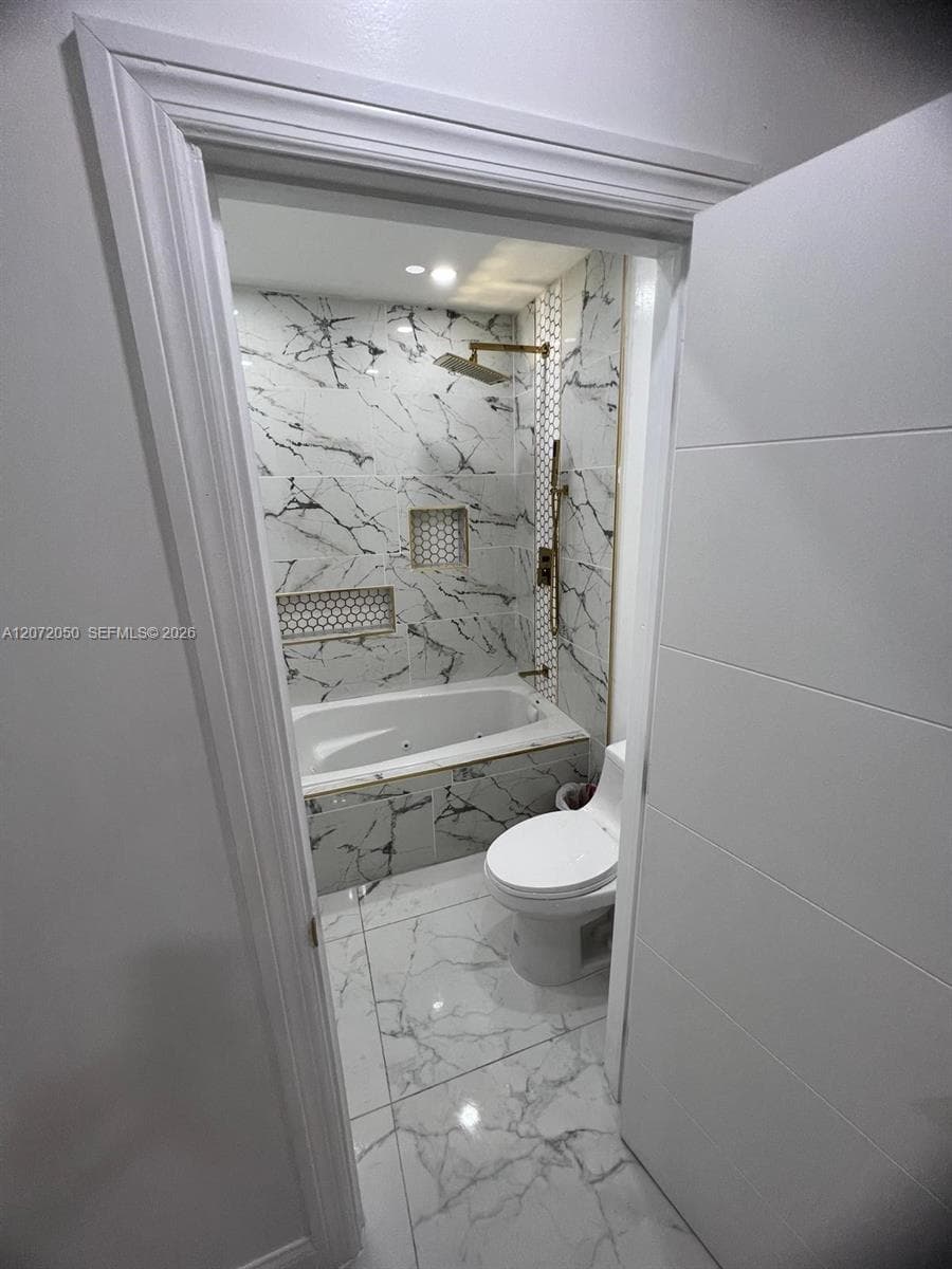 5090 SW 9th Ct, Plantation, FL 33317 photo 12