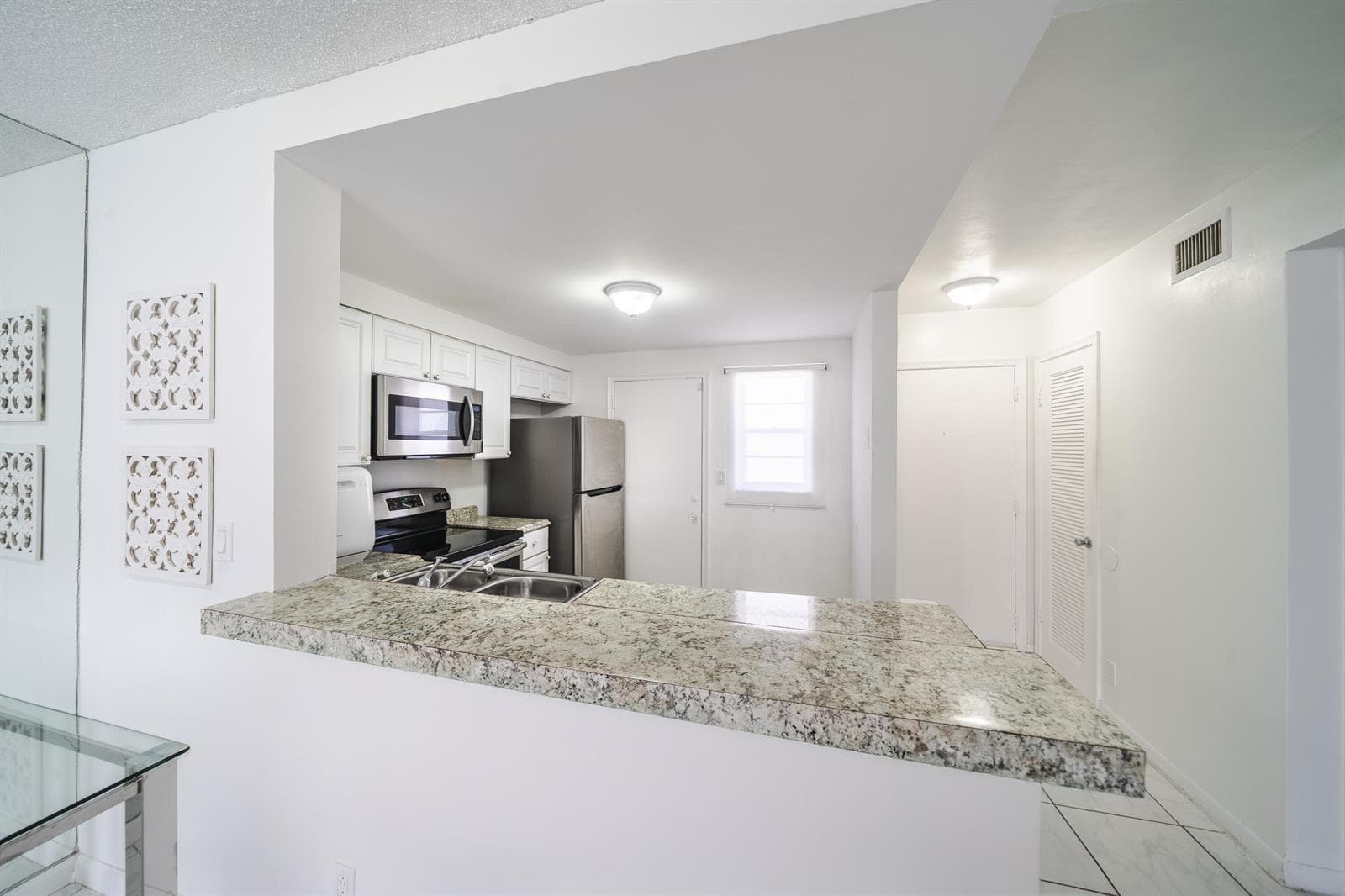 501 NE 14TH Avenue # 103, Hallandale Beach, FL 33009 photo 9