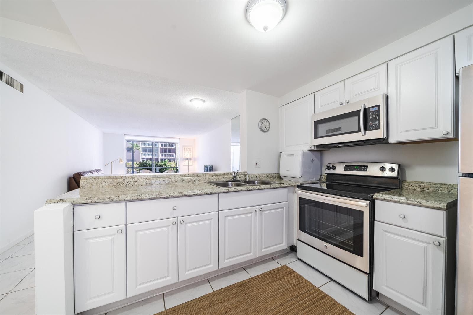 501 NE 14TH Avenue # 103, Hallandale Beach, FL 33009 photo 11