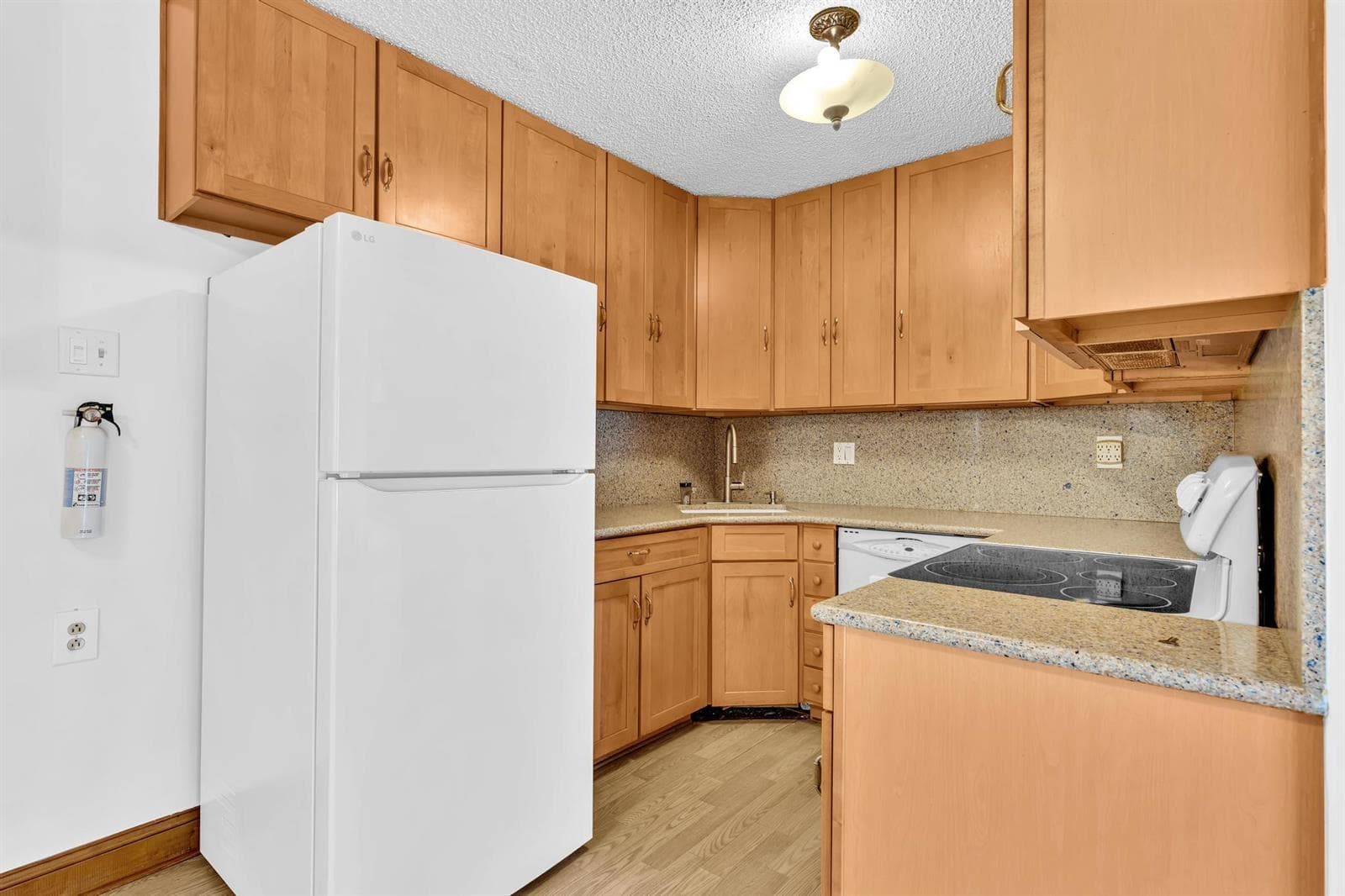 10701 W CLAIRMONT Circle # 109, Tamarac, FL 33321 photo 8
