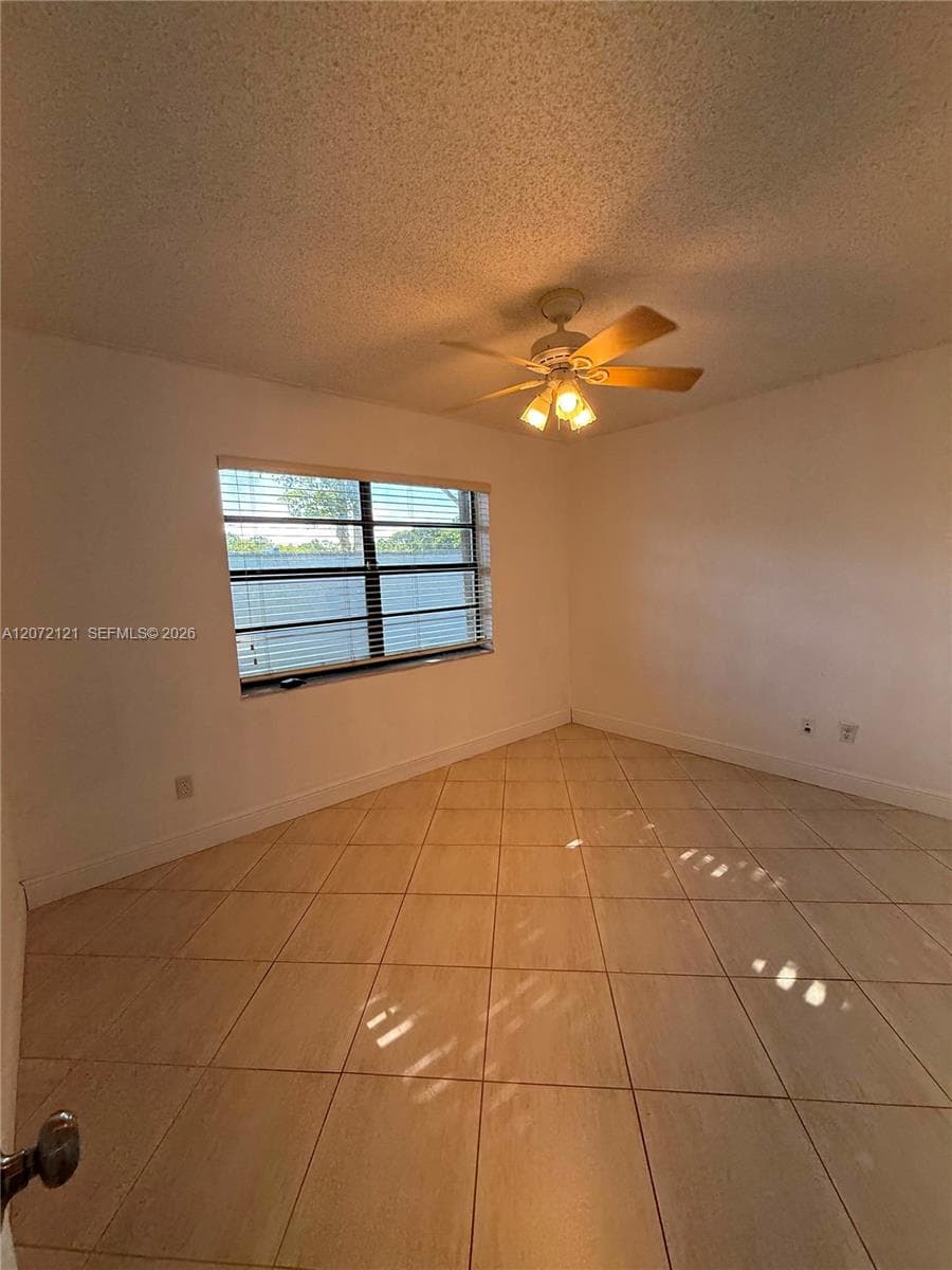 18200 Mediterranean Blvd # 2201, Hialeah, FL 33015 photo 7