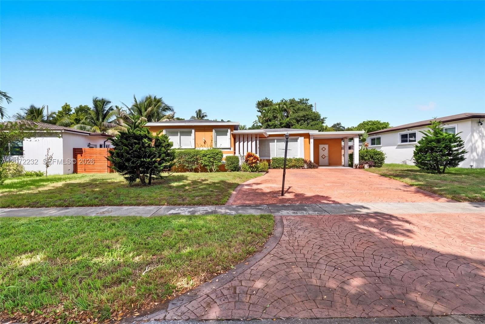 12140 NE Miami Ct, North Miami, FL 33161 photo 3