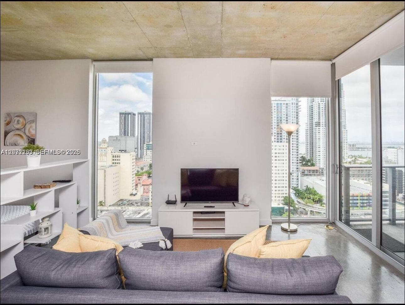 151 SE 1st St # 2104, Miami, FL 33131 photo 6