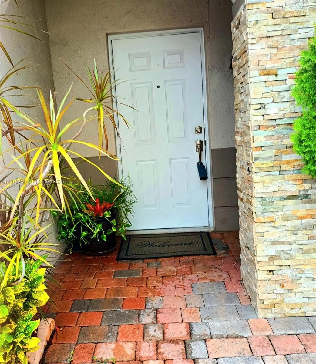 8351 SW 124th Ave # 106, Miami, FL 33183 photo 3