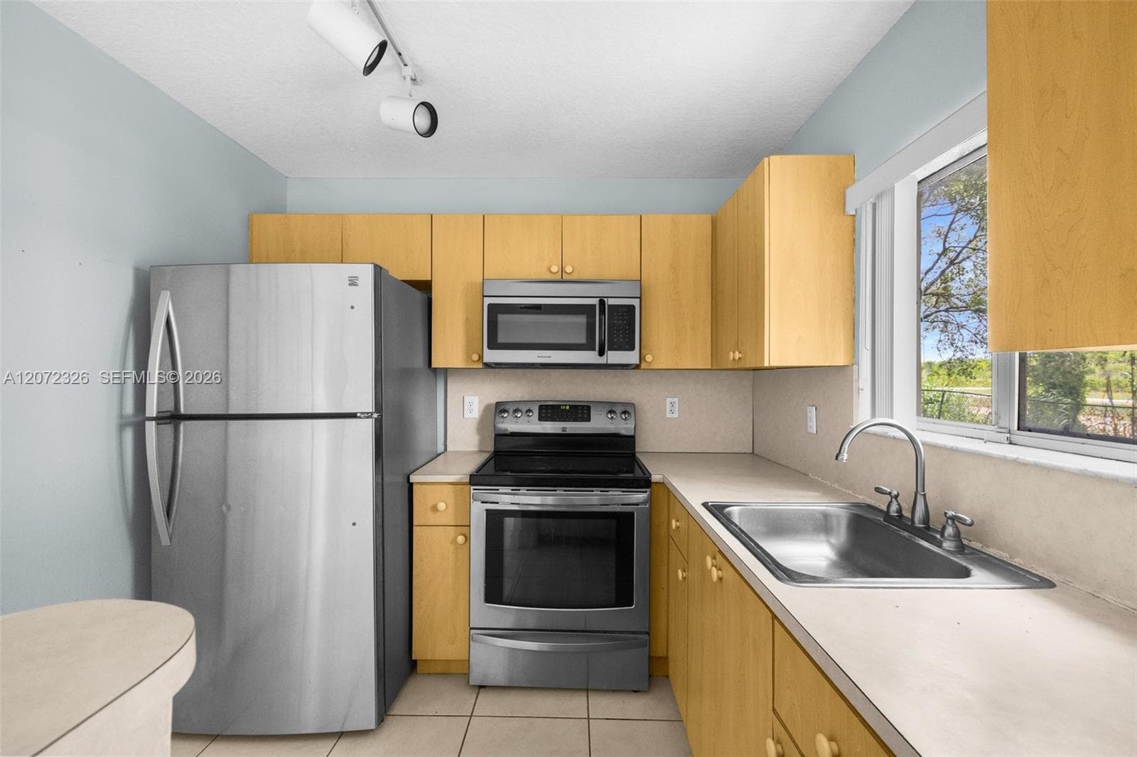2930 SE 12th Rd # 101-31, Homestead, FL 33035 photo 10
