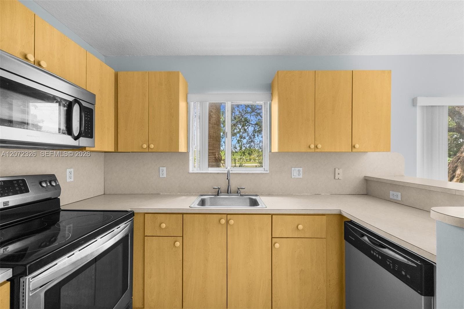 2930 SE 12th Rd # 101-31, Homestead, FL 33035 photo 11