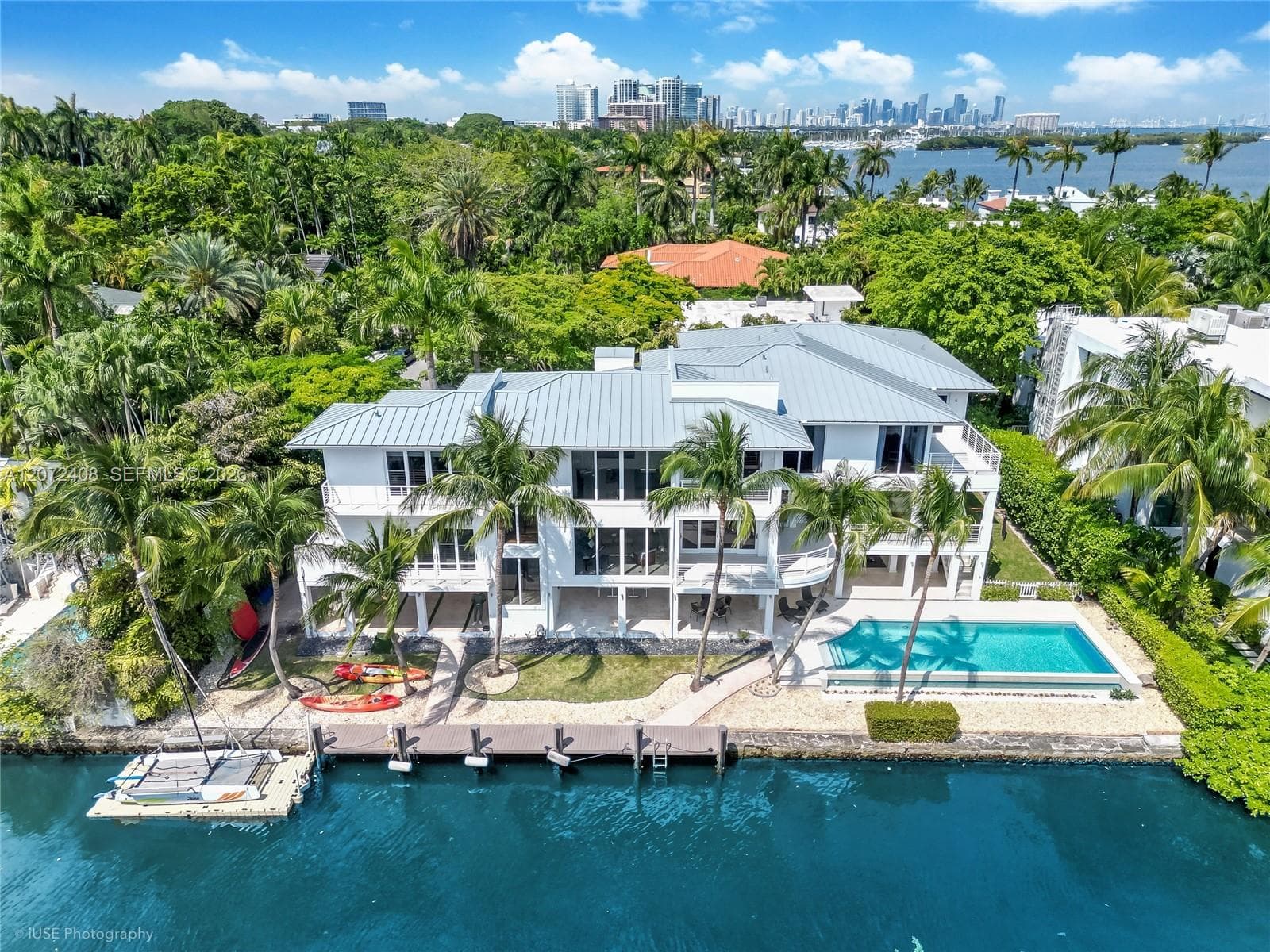 3835 Carole Ct, Miami, FL 33133