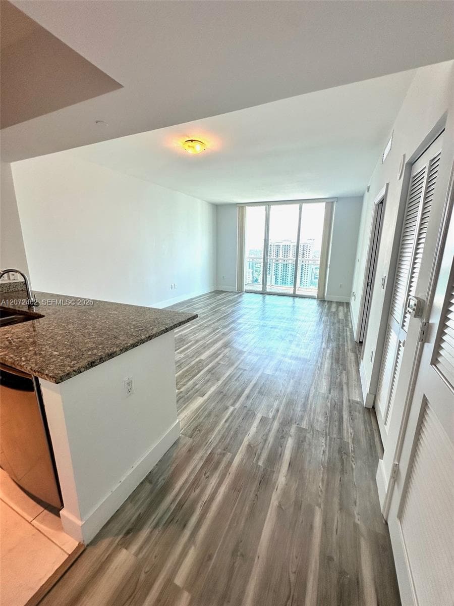 951 Brickell Ave # 3403, Miami, FL 33131 photo 12