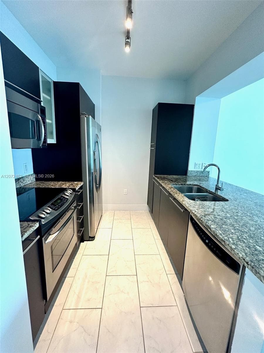 951 Brickell Ave # 3403, Miami, FL 33131 photo 7