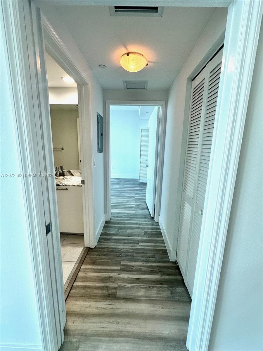 951 Brickell Ave # 3403, Miami, FL 33131 photo 8