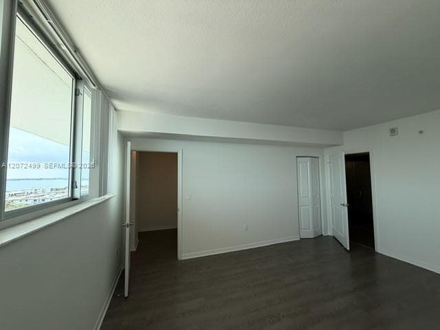 7525 E Treasure Dr # 1012, North Bay Village, FL 33141 photo 7