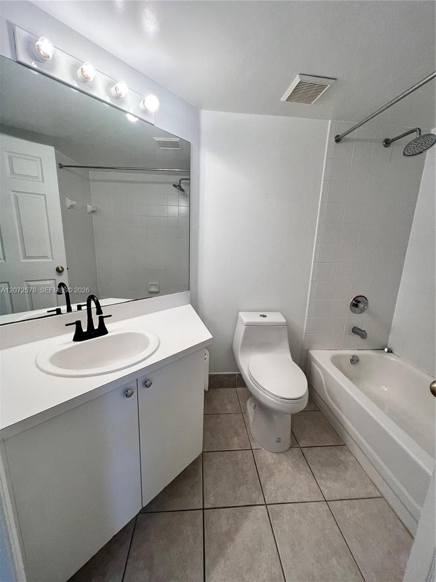 2009 SE 10th Ave # 319, Fort Lauderdale, FL 33316 photo 5