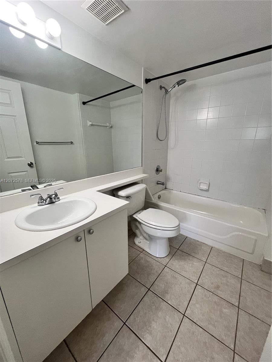 2009 SE 10th Ave # 319, Fort Lauderdale, FL 33316 photo 9