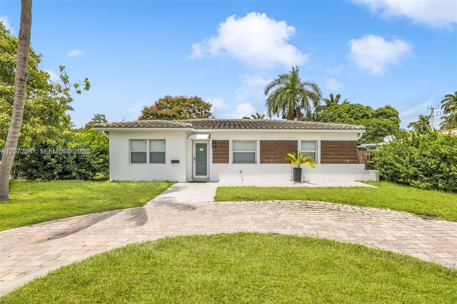 1413 Funston, Hollywood, FL 33020 photo 3