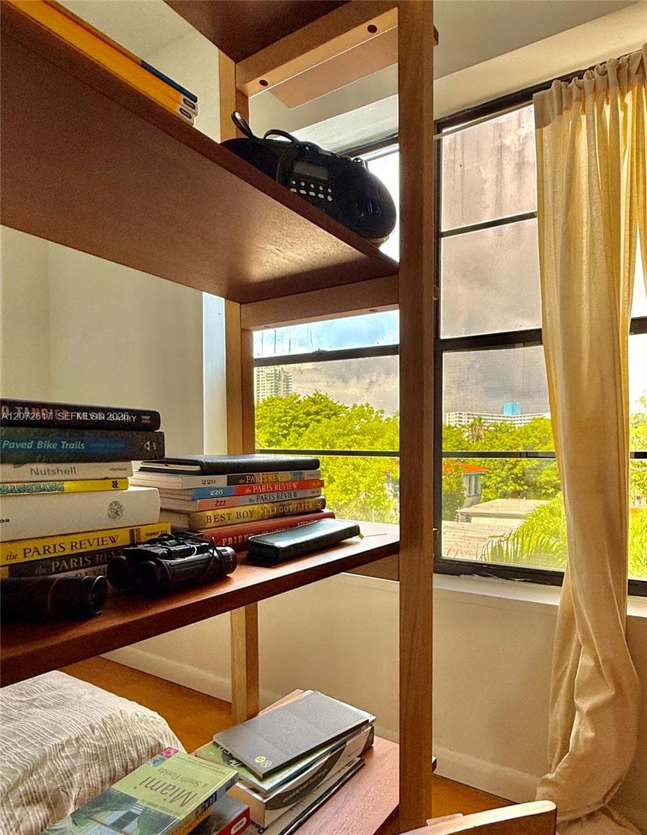 934 Michigan Ave # 304, Miami Beach, FL 33139 photo 12