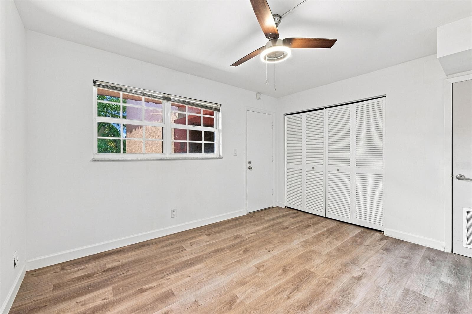 640 TENNIS CLUB Drive # 307, Fort Lauderdale, FL 33311 photo 8